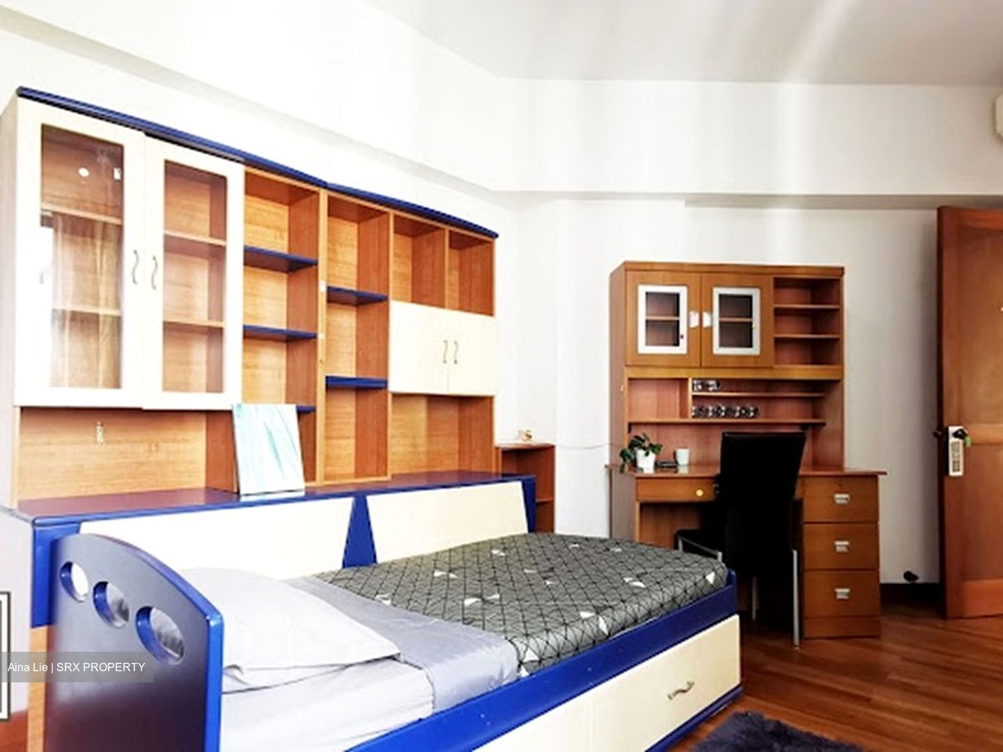 Simei Green Condominium (D18), Condominium #556718301
